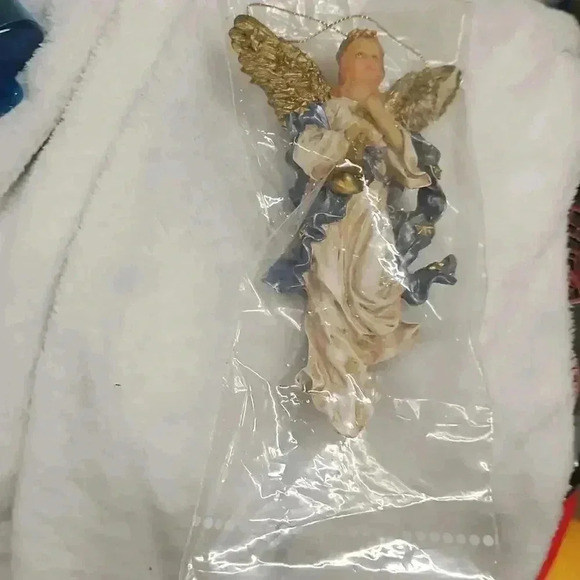 Vintage Trumpet Angel Ornament - Picture 9 of 9